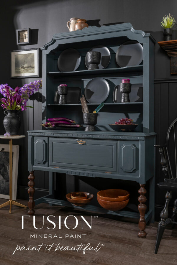 14 Fusion Mineral Paint Cambridge Welsh Hutch Finals WR 230304 0845 Edit(1)