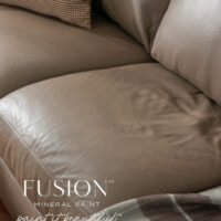 22 Fusion Mineral Paint WoodWick Sofa WR 230414 1595